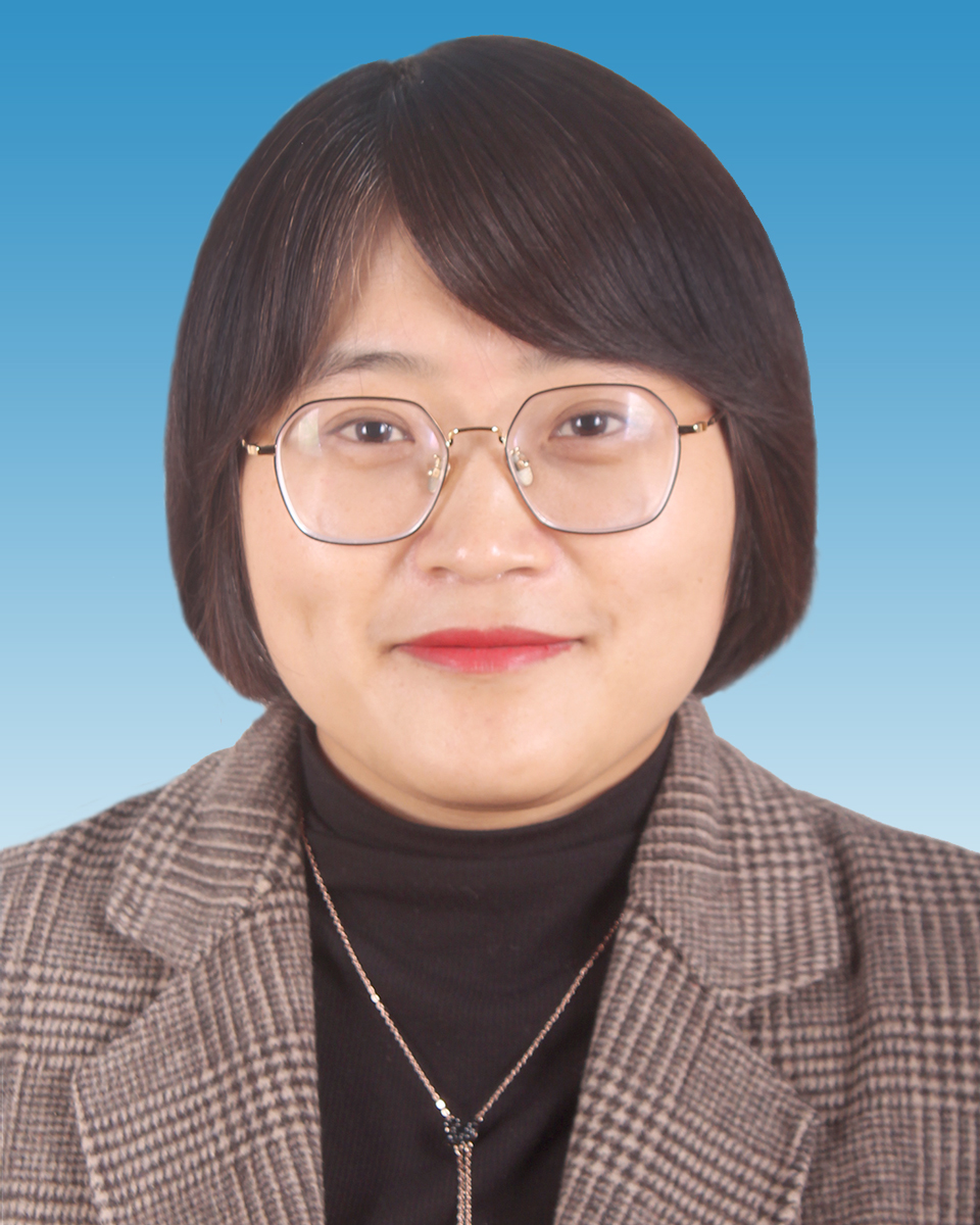 亓雪玲.jpg